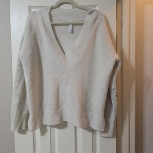Elegant Cream V-Neck Sweater